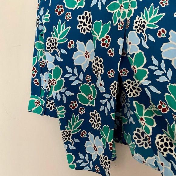 Banana Republic Large Floral Tropical 3/4 sleeve Split back flowy top blouse - Picture 3 of 9